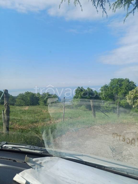 terreno agricolo in vendita a Caprino Veronese
