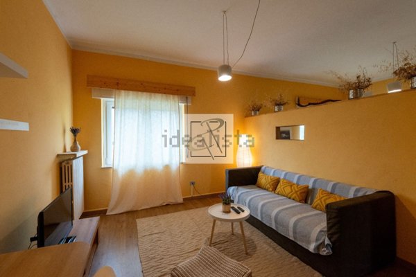 casa indipendente in vendita a Caprino Veronese in zona Spiazzi