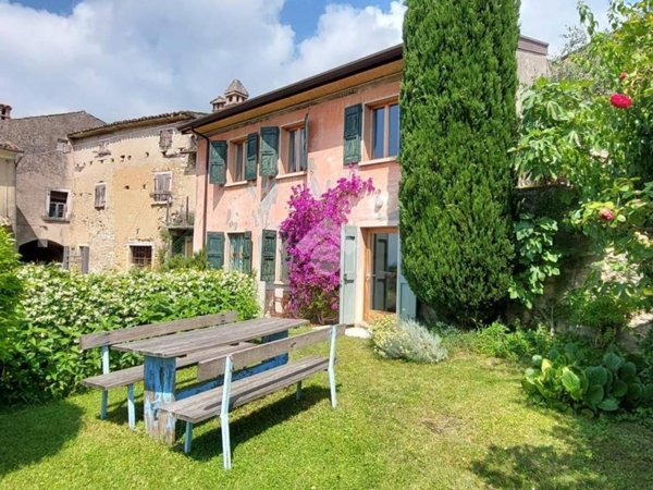 casa indipendente in vendita a Caprino Veronese