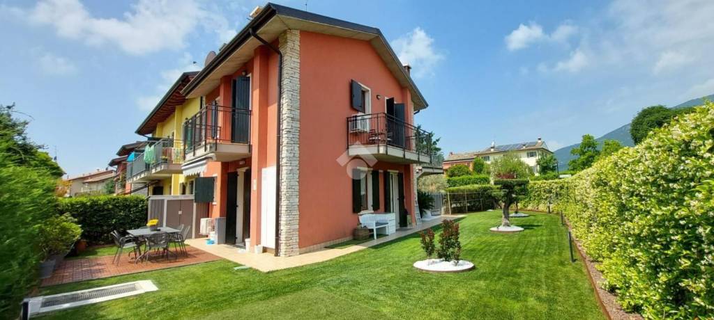 casa indipendente in vendita a Caprino Veronese
