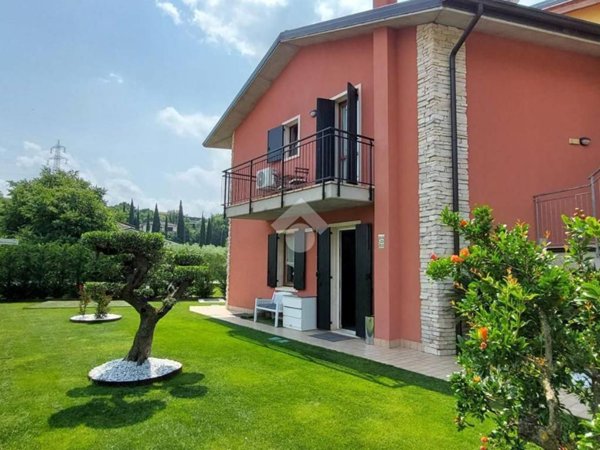 casa indipendente in vendita a Caprino Veronese