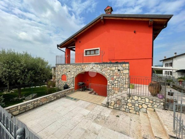 appartamento in vendita a Caprino Veronese