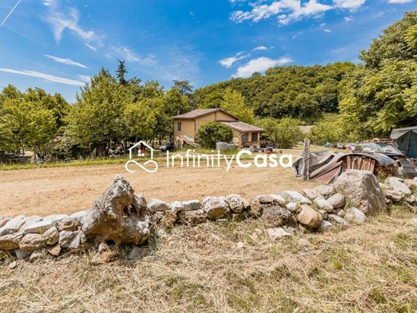 casa indipendente in vendita a Caprino Veronese