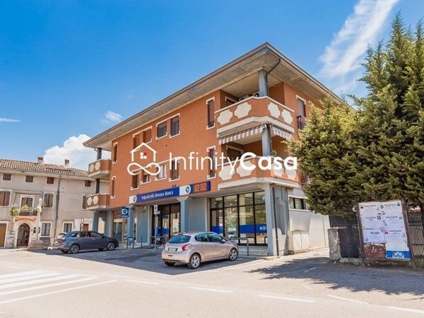 appartamento in vendita a Caprino Veronese