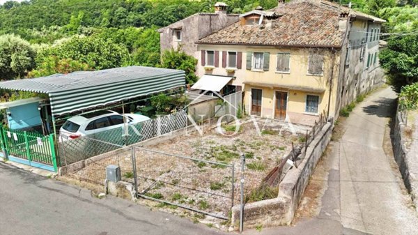 casa indipendente in vendita a Caprino Veronese