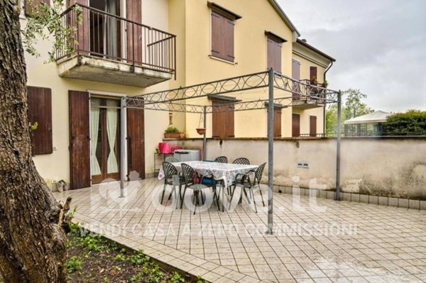 casa indipendente in vendita a Caprino Veronese