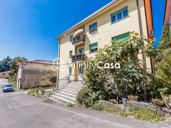 appartamento in vendita a Caprino Veronese