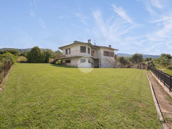 casa indipendente in vendita a Caprino Veronese