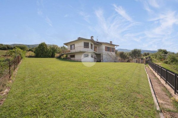 casa indipendente in vendita a Caprino Veronese