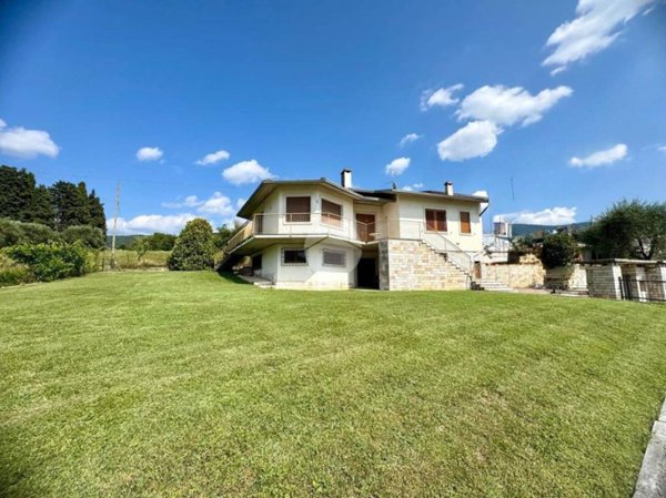 casa indipendente in vendita a Caprino Veronese