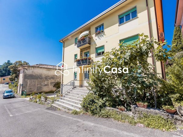 appartamento in vendita a Caprino Veronese