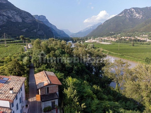 appartamento in vendita a Caprino Veronese in zona Caprino Veronese