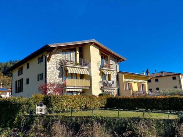 appartamento in vendita a Caprino Veronese