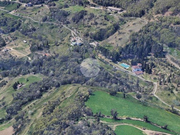 terreno edificabile in vendita a Caprino Veronese