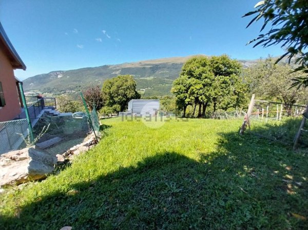 appartamento in vendita a Caprino Veronese in zona Spiazzi