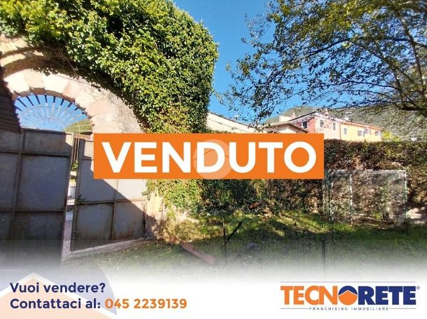 locale commerciale in vendita a Caprino Veronese