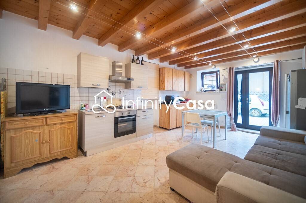 appartamento in vendita a Caprino Veronese