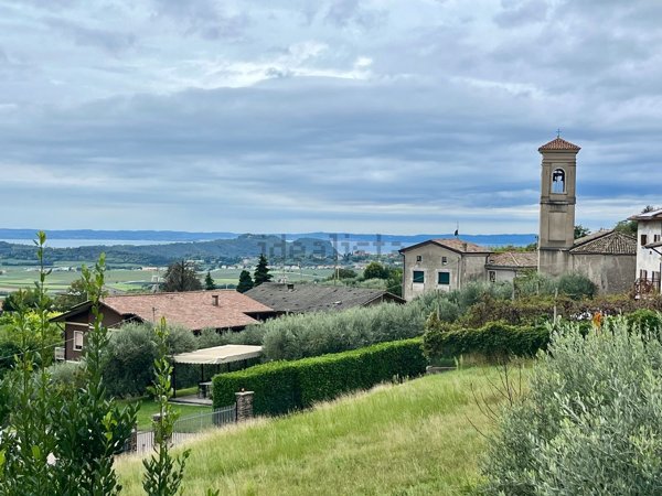 terreno edificabile in vendita a Caprino Veronese