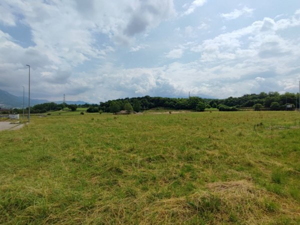 terreno agricolo in vendita a Caprino Veronese