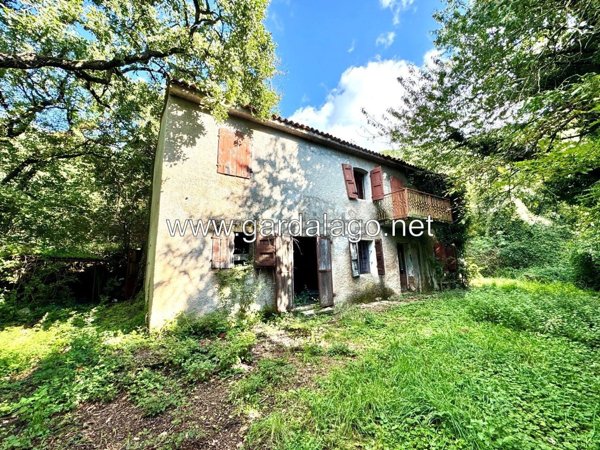 quadrivano in vendita a Caprino Veronese