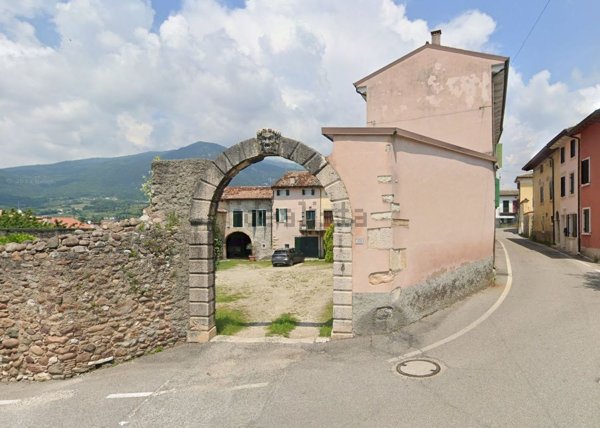 casa indipendente in vendita a Caprino Veronese