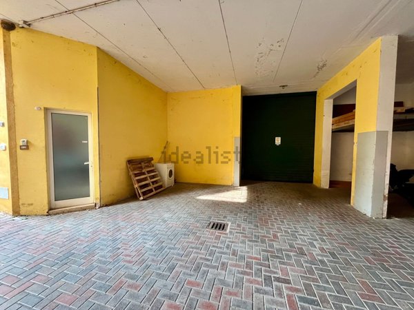 ufficio in vendita a Caprino Veronese