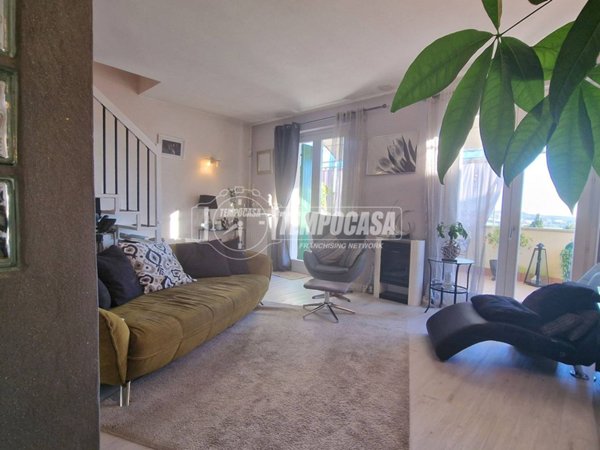 appartamento in vendita a Caprino Veronese in zona Pesina