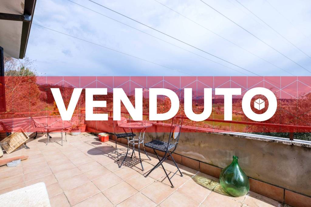 casa indipendente in vendita a Caprino Veronese