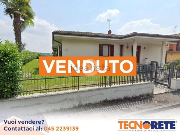 casa indipendente in vendita a Caprino Veronese