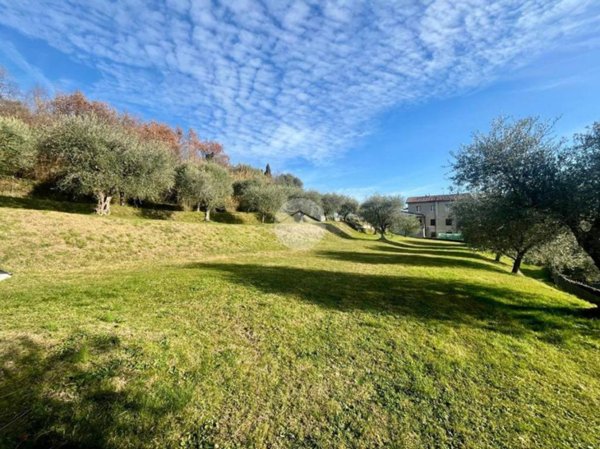 casa semindipendente in vendita a Caprino Veronese