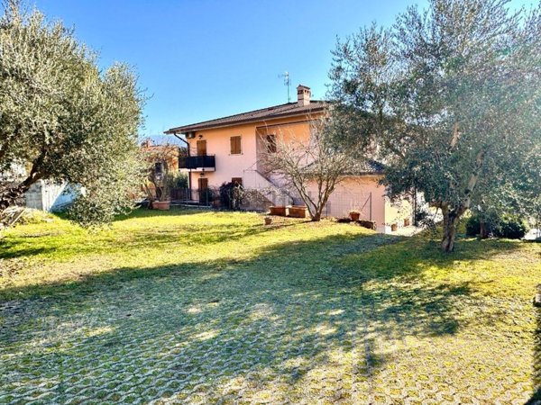 appartamento in vendita a Caprino Veronese