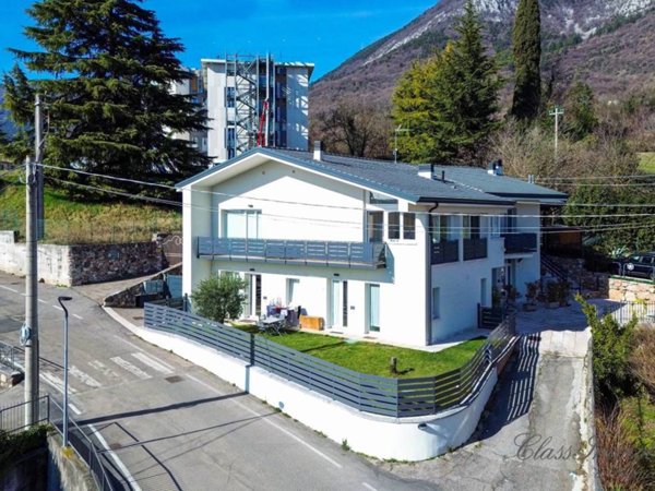 appartamento in vendita a Caprino Veronese