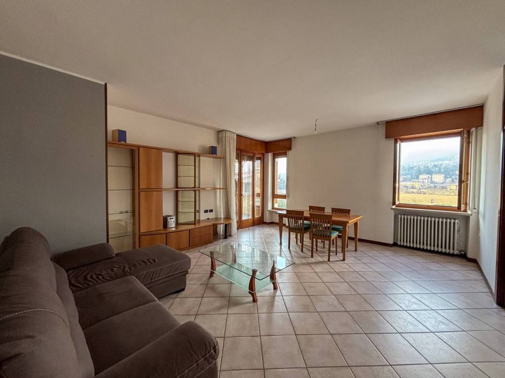 appartamento in vendita a Caprino Veronese