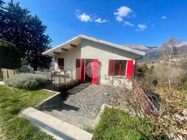 appartamento in vendita a Caprino Veronese in zona Spiazzi