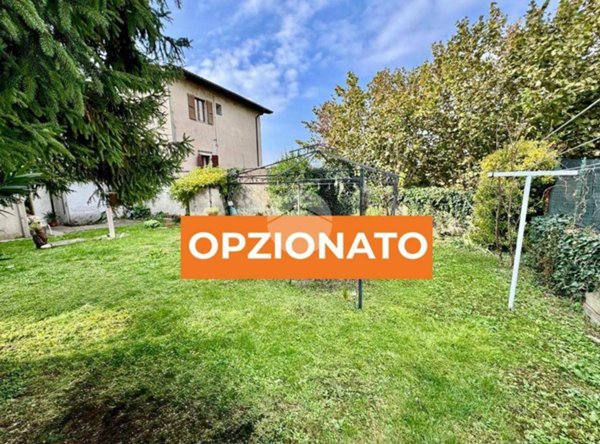 casa indipendente in vendita a Caprino Veronese