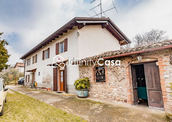 quadrivano in vendita a Caprino Veronese