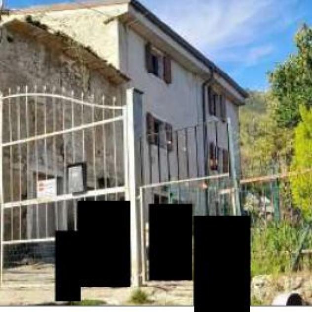 casa indipendente in vendita a Caprino Veronese