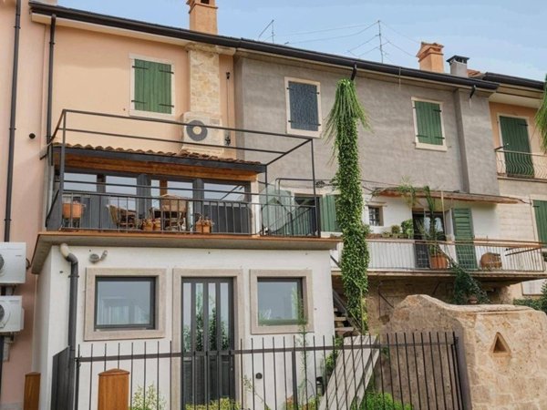 casa indipendente in vendita a Caprino Veronese
