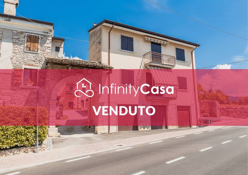 appartamento in vendita a Caprino Veronese in zona Pesina