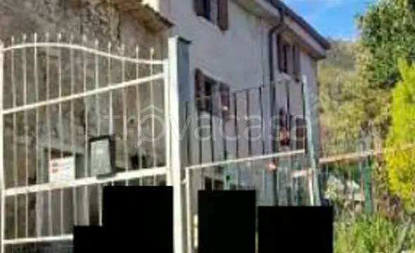 appartamento in vendita a Caprino Veronese