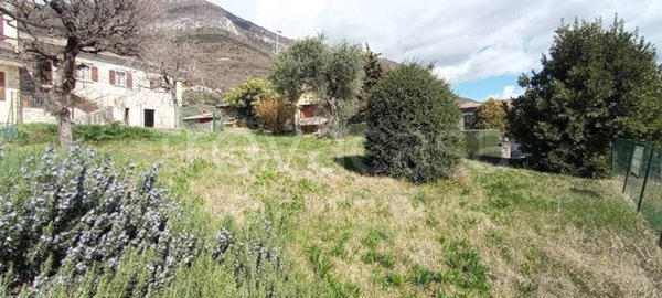 casa indipendente in vendita a Caprino Veronese