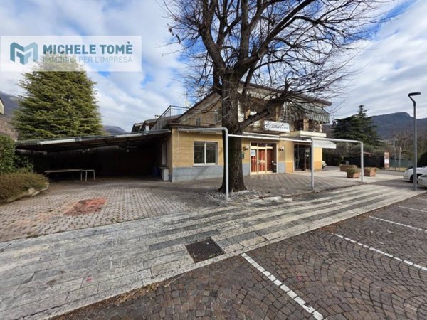 negozio in vendita a Caprino Veronese