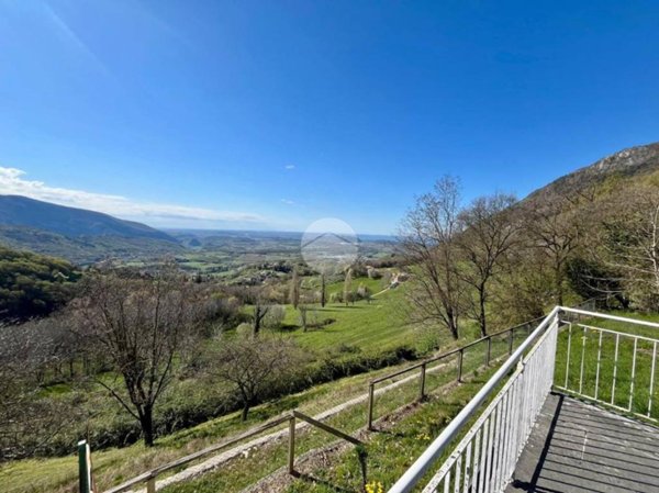 casa indipendente in vendita a Caprino Veronese