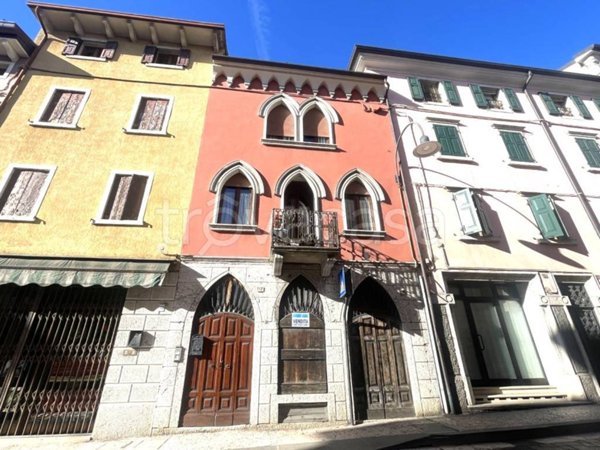 casale in vendita a Caprino Veronese