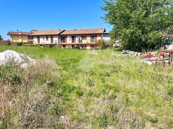 terreno edificabile in vendita a Caprino Veronese