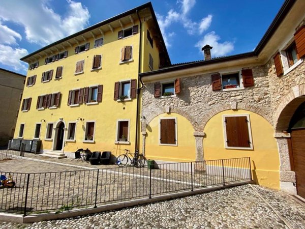 appartamento in vendita a Caprino Veronese in zona Pazzon