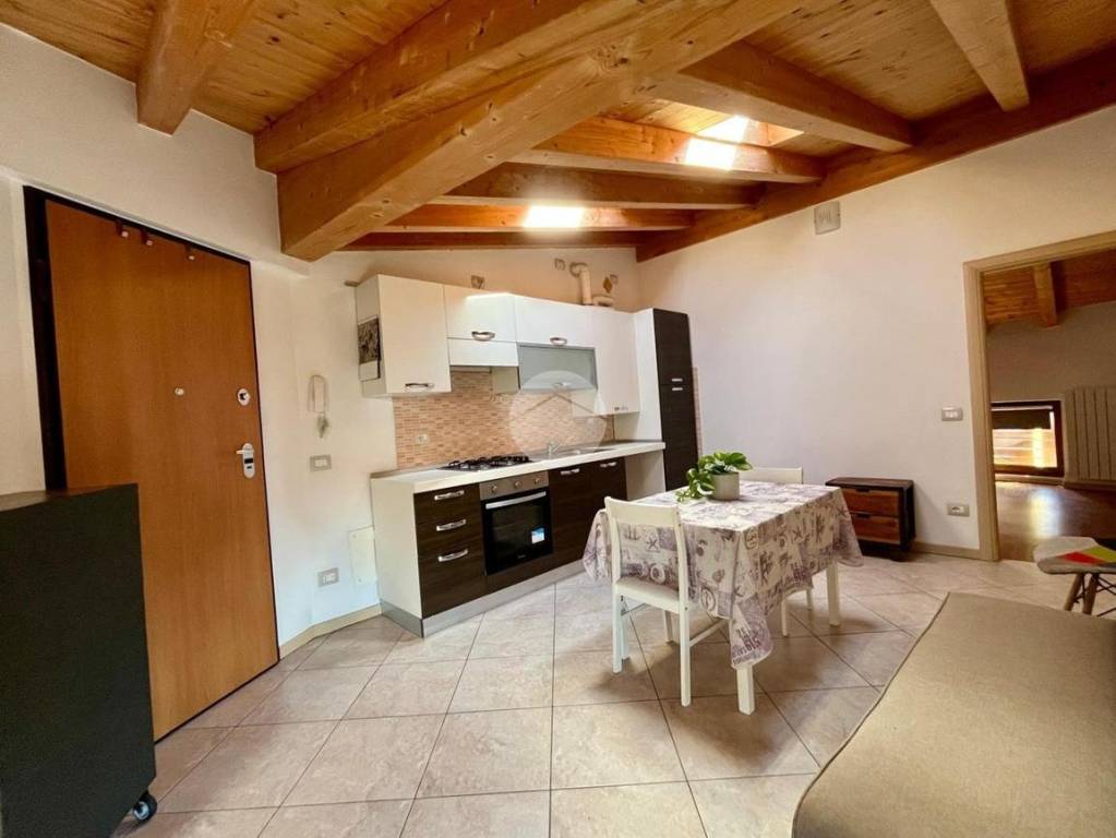 appartamento in vendita a Caprino Veronese in zona Pazzon