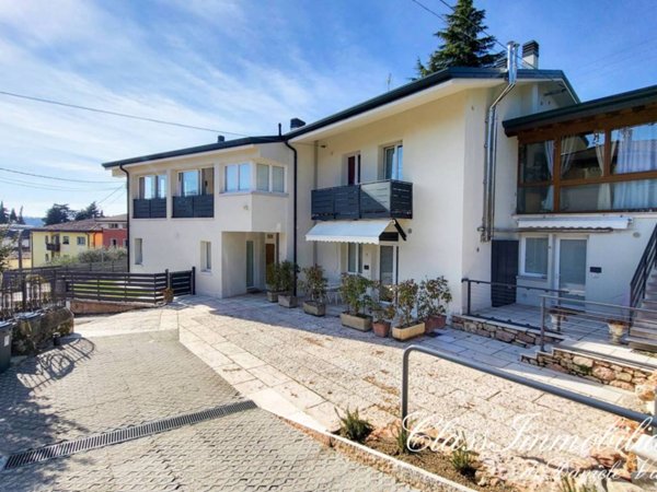 appartamento in vendita a Caprino Veronese