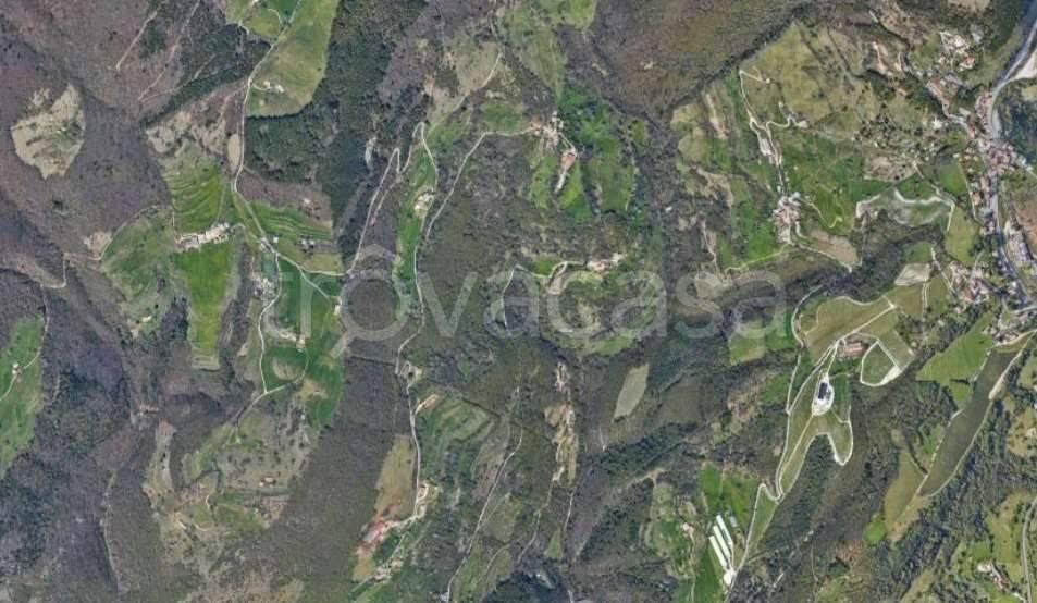 terreno agricolo in vendita a Caprino Veronese