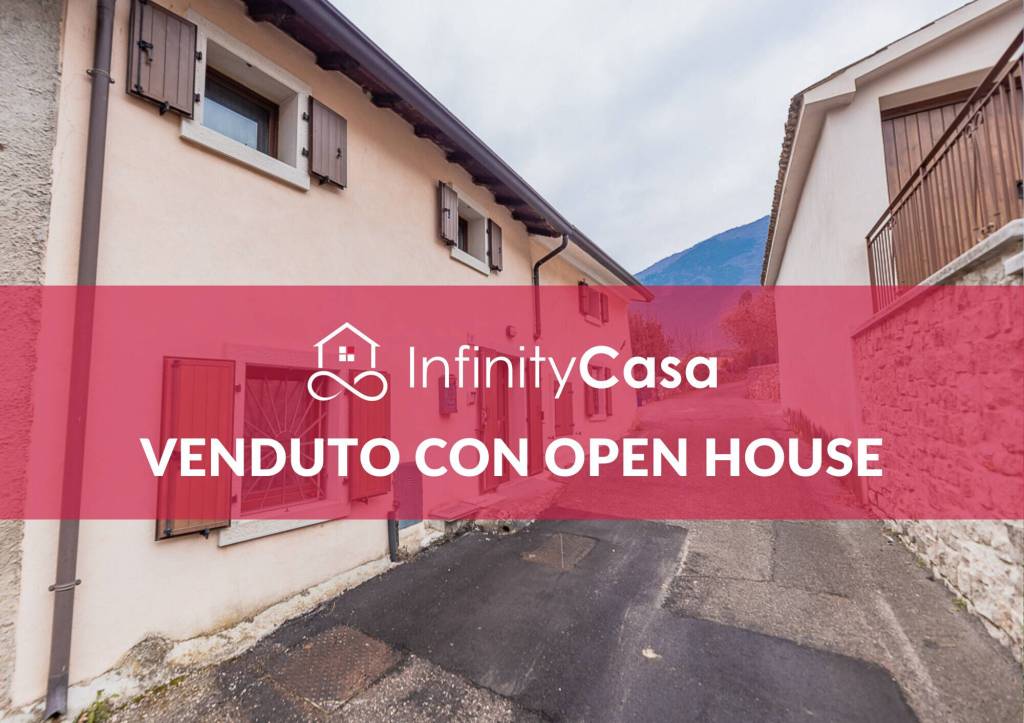 casa indipendente in vendita a Caprino Veronese